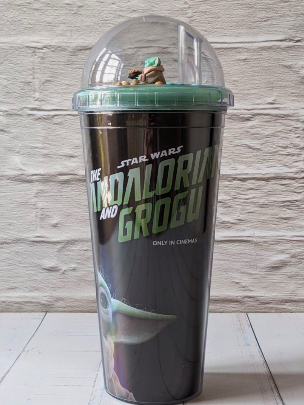 Star Wars Mandalorian & Grogu Dome Tumbler w Straw-Cinemark Exclusive NWT! - Picture 4 of 13